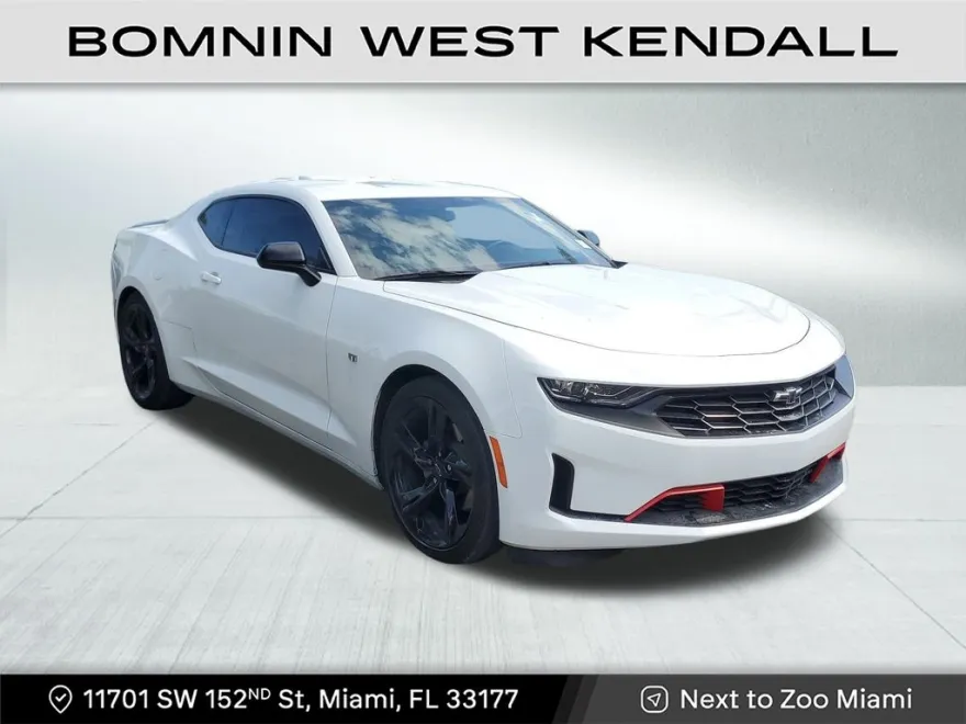 2023 Chevrolet Camaro 2LT photo 1