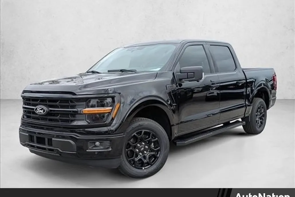 2025 Ford F-150 XLT photo 1
