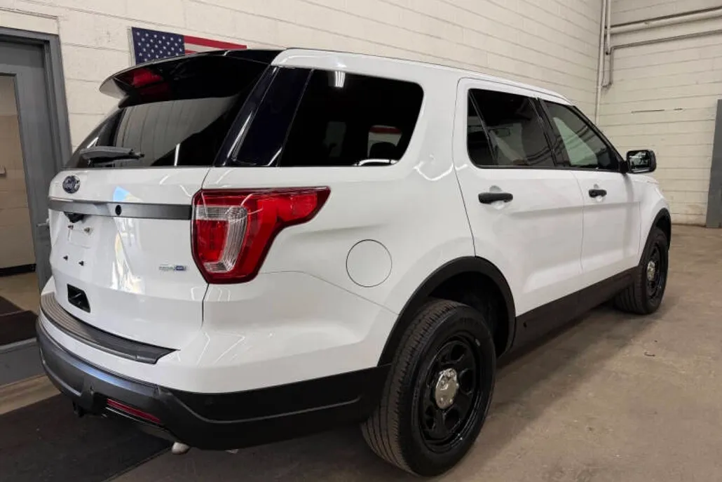 2018 Ford Explorer photo 1