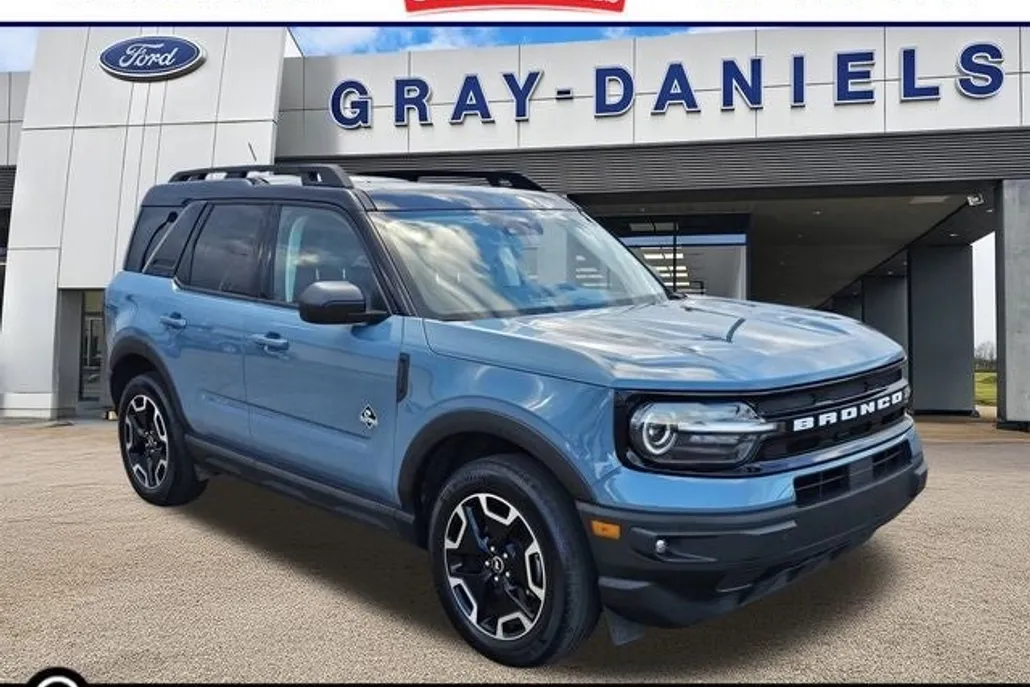 2023 Ford Bronco Sport Outer Banks photo 1