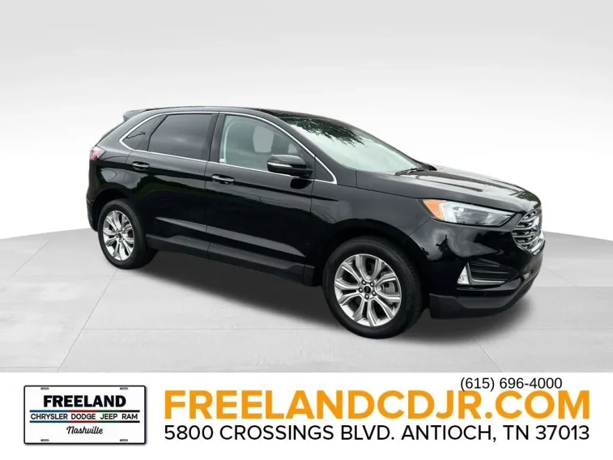 2024 Ford Edge Titanium photo 1