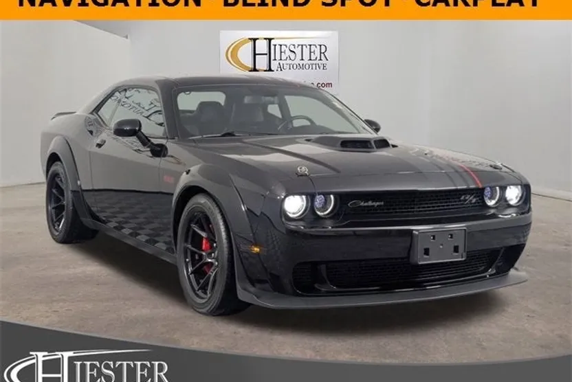 2023 Dodge Challenger R/T Scat Pack Widebody photo 1