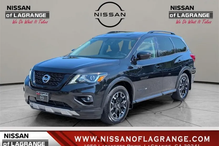 2020 Nissan Pathfinder SV photo 1