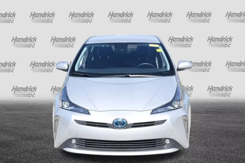 2022 Toyota Prius XLE photo 1