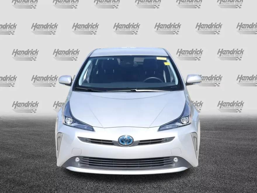 2022 Toyota Prius XLE photo 1