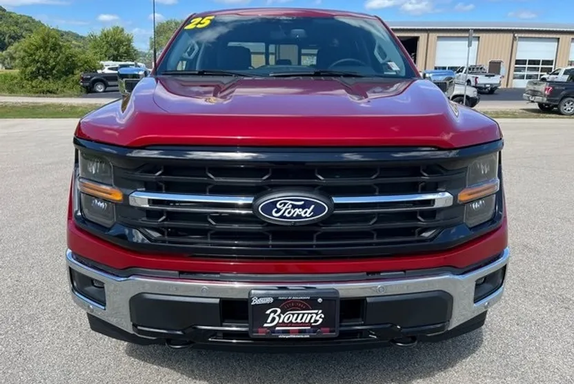 2025 Ford F-150 XLT photo 1