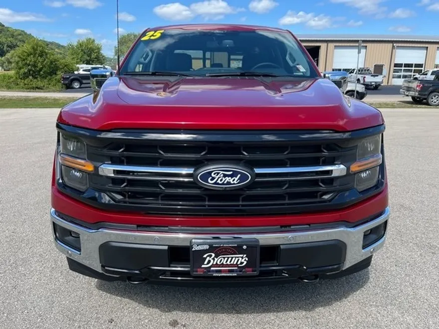 2025 Ford F-150 XLT photo 1