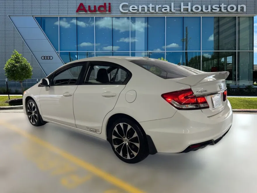 2013 Honda Civic Si photo 2