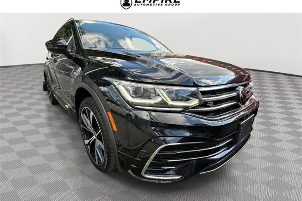 2022 Volkswagen Tiguan SEL Premium R-Line photo 1