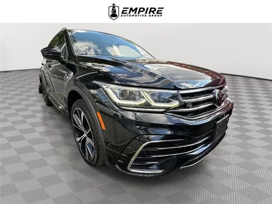 2022 Volkswagen Tiguan SEL Premium R-Line photo 1