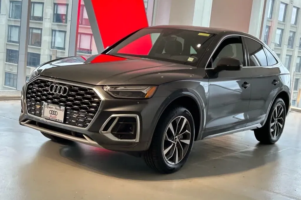 2025 Audi Q5 Sportback S line Premium Plus 45 TFSI photo 1