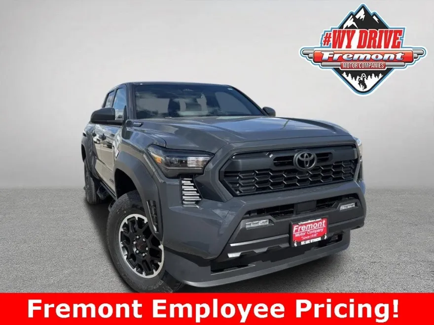 2025 Toyota Tacoma TRD Off-Road photo 1