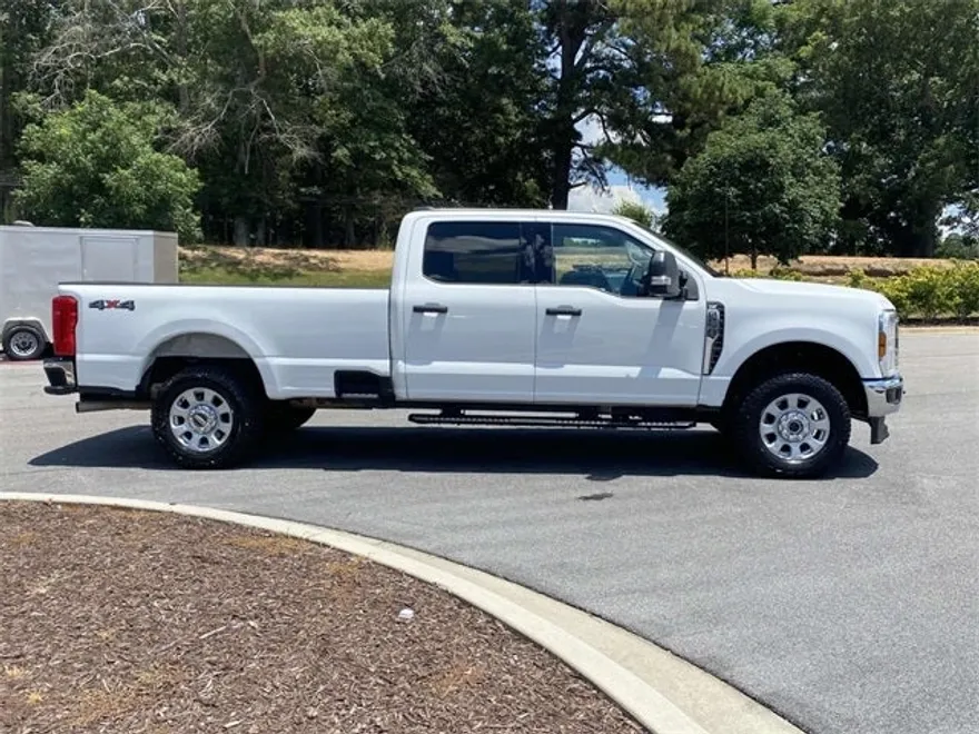 2024 Ford F-250 photo 1