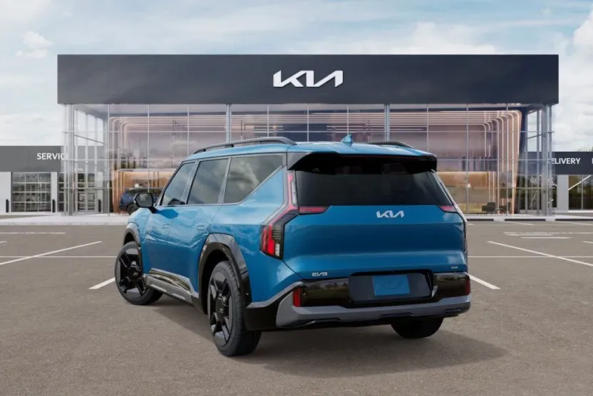 2026 Kia EV9 GT-Line photo 1