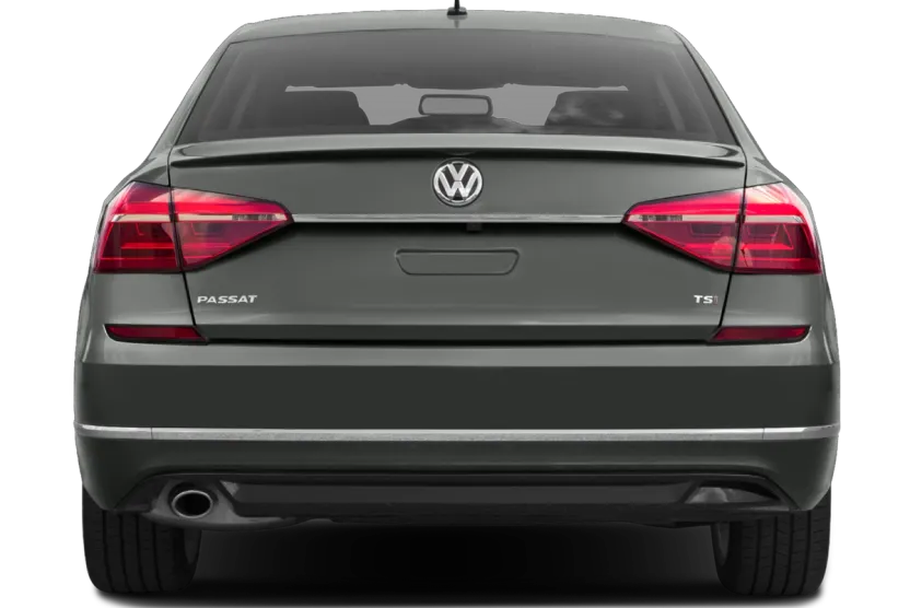 2017 Volkswagen Passat R-Line photo 1