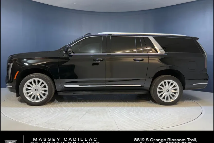 2025 Cadillac Escalade ESV Luxury photo 1