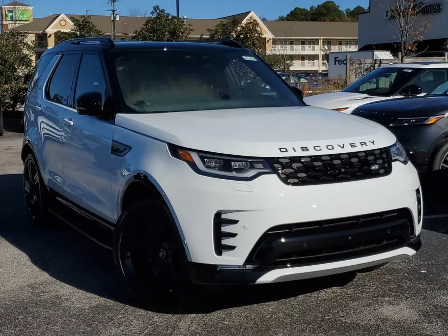 2025 Land Rover Discovery SE photo 1