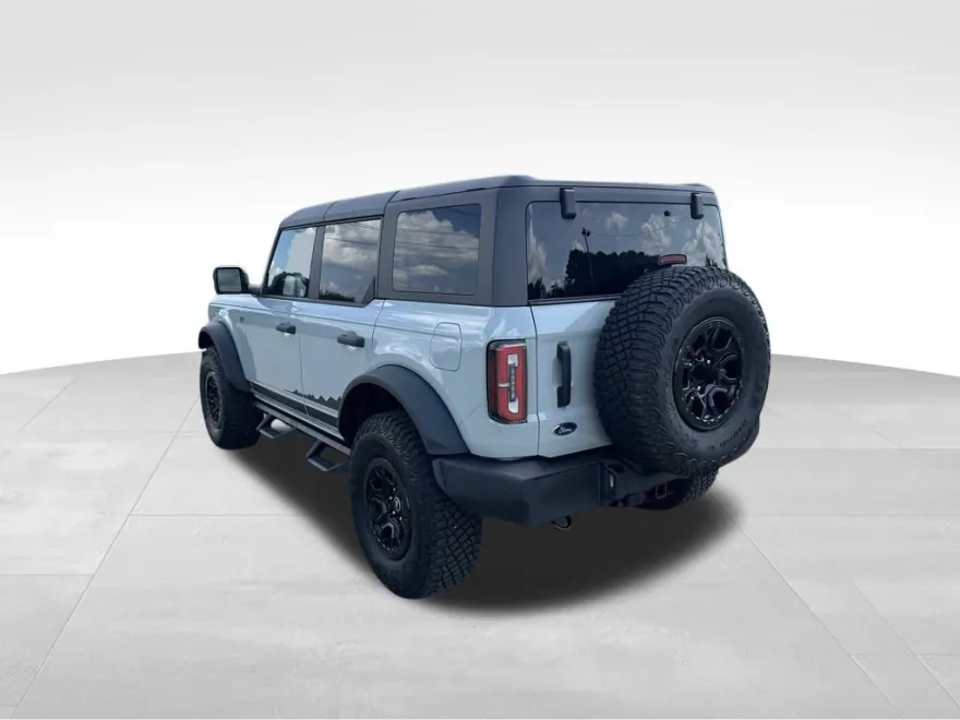 2024 Ford Bronco Wildtrak photo 1