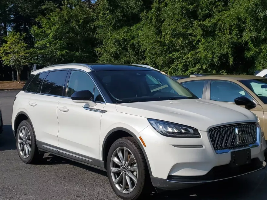 2022 Lincoln Corsair Standard photo 1