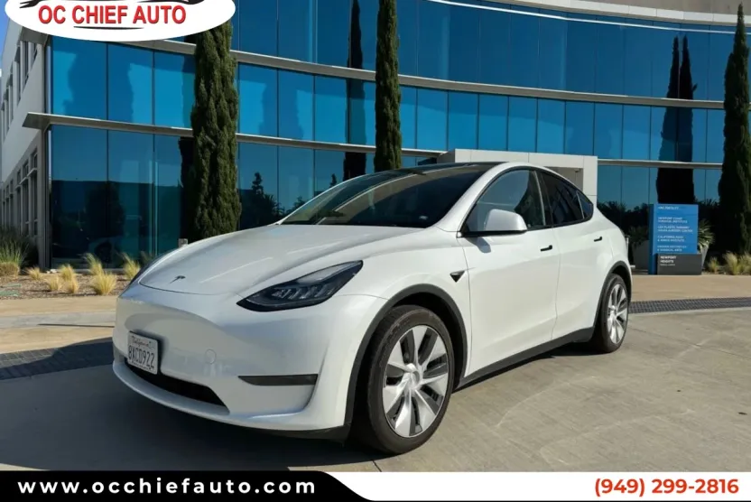2022 Tesla Model Y Long Range photo 1