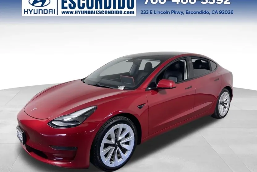 2021 Tesla Model 3 Standard Range Plus photo 1