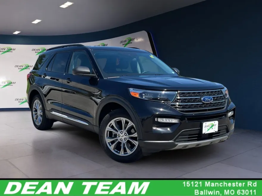 2022 Ford Explorer XLT photo 1