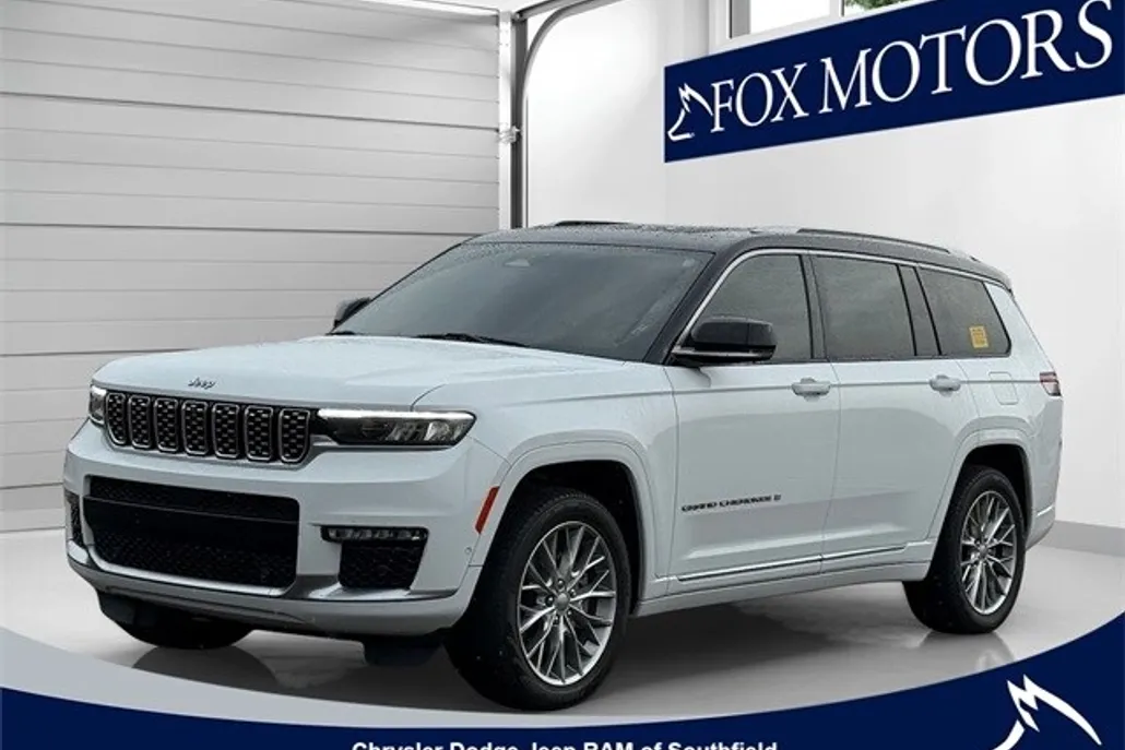 2023 Jeep Grand Cherokee L Summit photo 1