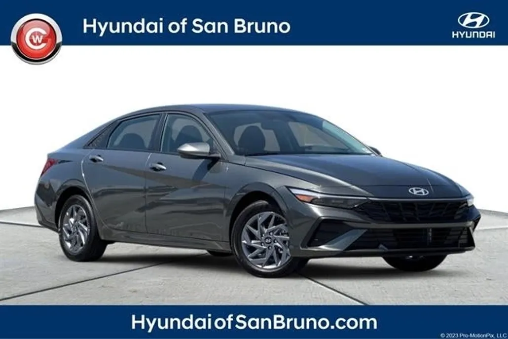 2025 Hyundai Elantra Hybrid photo 1