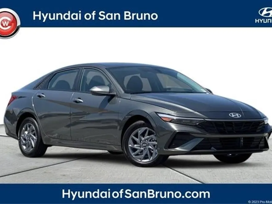 2025 Hyundai Elantra Hybrid photo 1