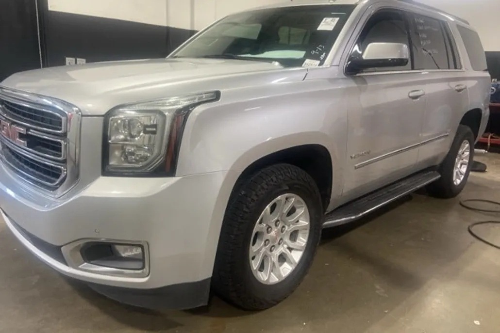 2020 Gmc Yukon SLT photo 1