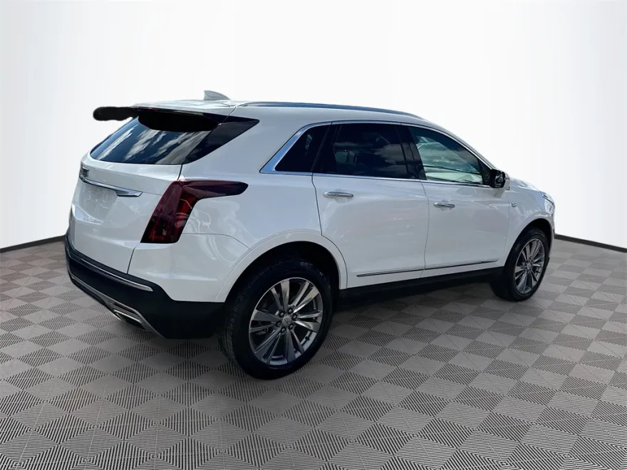 2024 Cadillac XT5 Premium Luxury photo 1