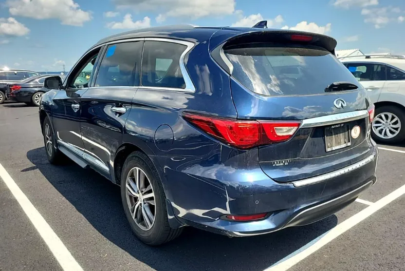 2017 Infiniti QX60 photo 1