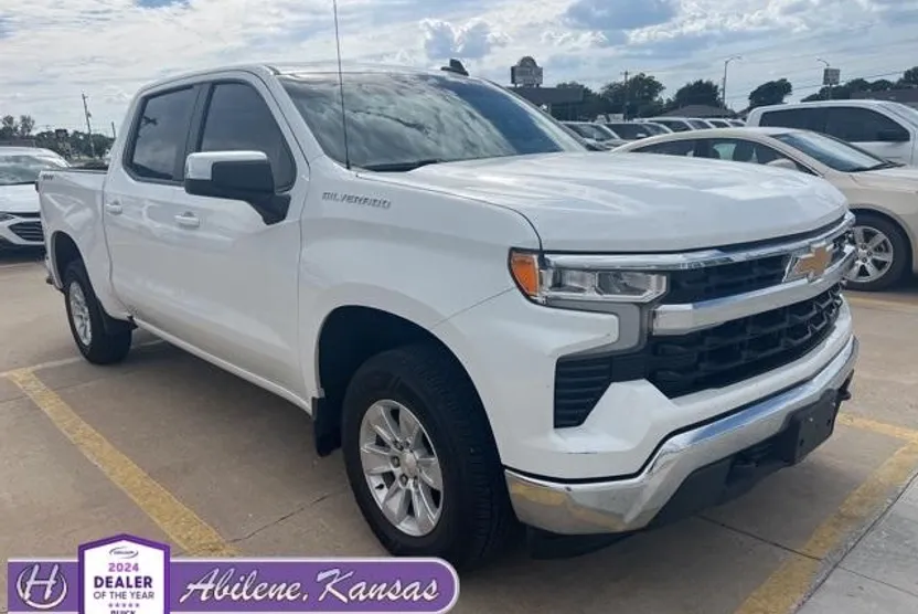 2023 Chevrolet Silverado 1500 LT photo 1