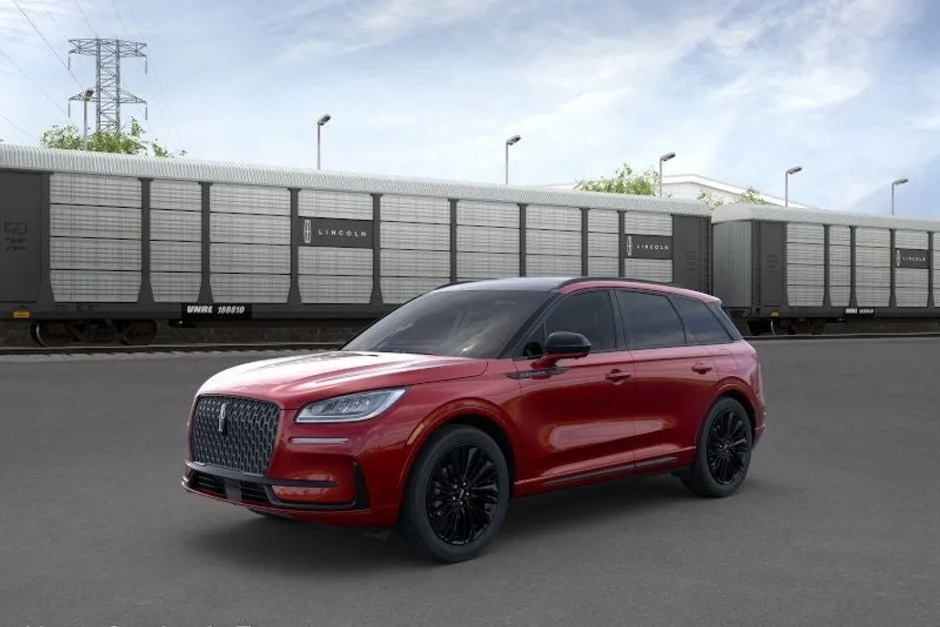 2025 Lincoln Corsair Premiere photo 1