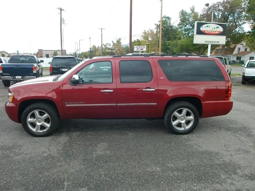 2010 Chevrolet Suburban LTZ photo 1