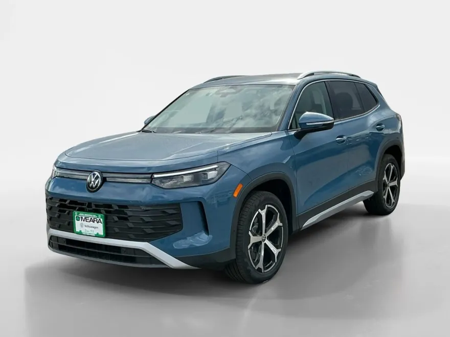2025 Volkswagen Tiguan SE photo 1