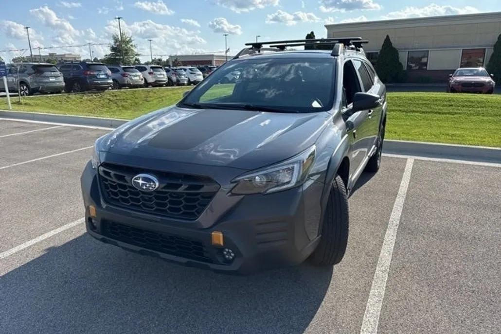 2022 Subaru Outback Wilderness photo 1