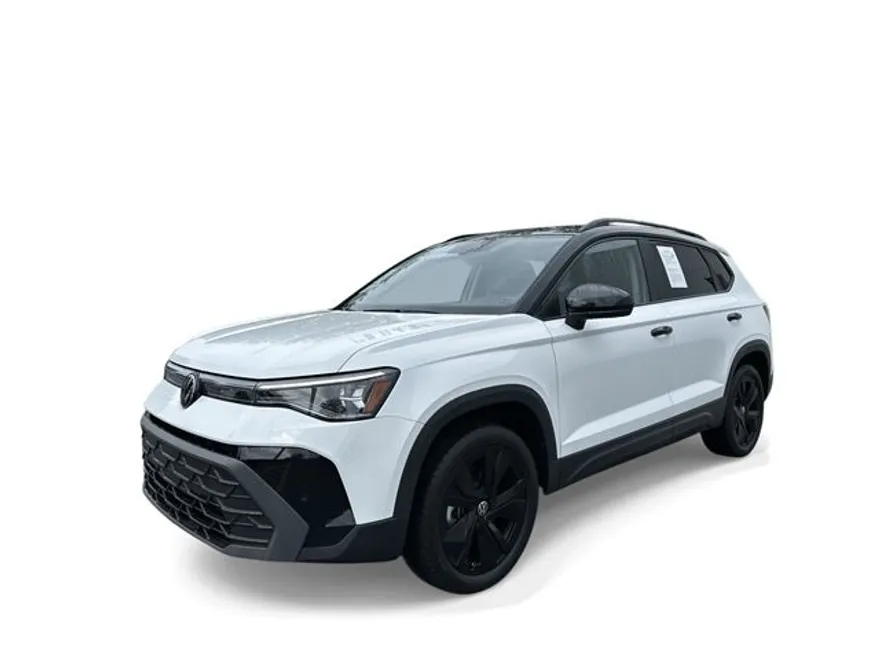 2025 Volkswagen Taos SE photo 1