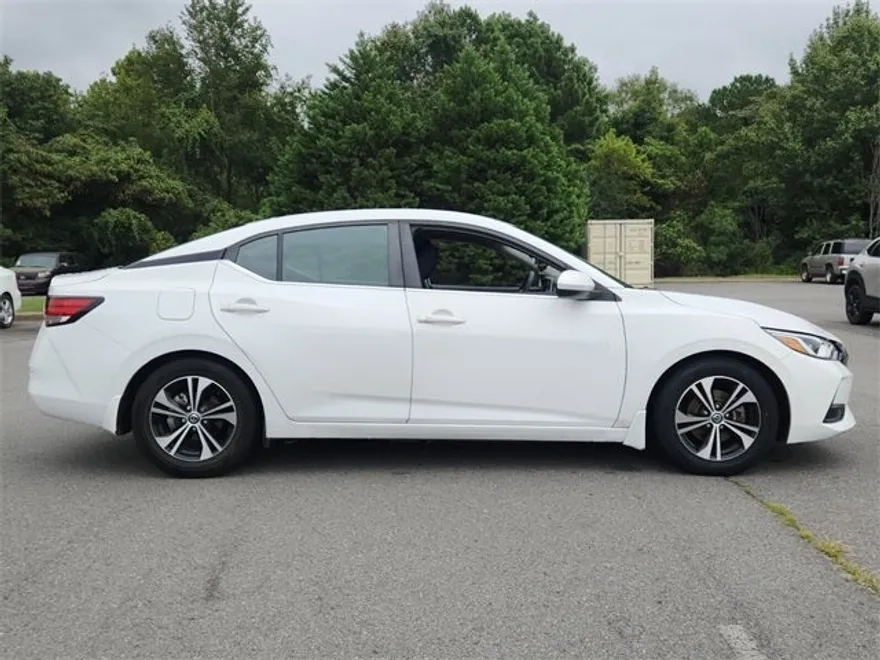 2021 Nissan Sentra SV photo 1