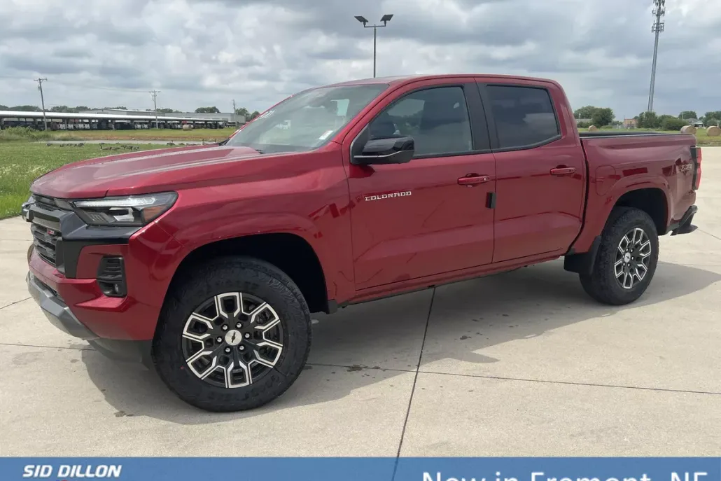 2026 Chevrolet Colorado Z71 photo 1