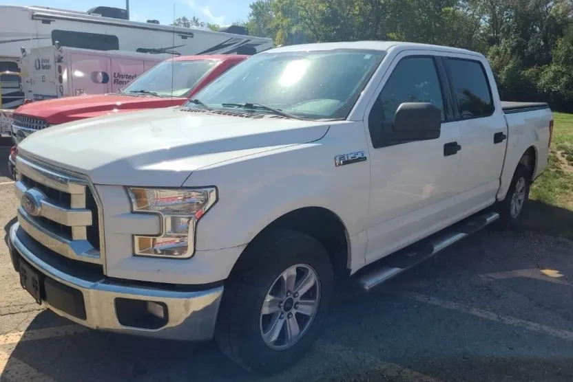 2016 Ford F-150 XLT photo 1