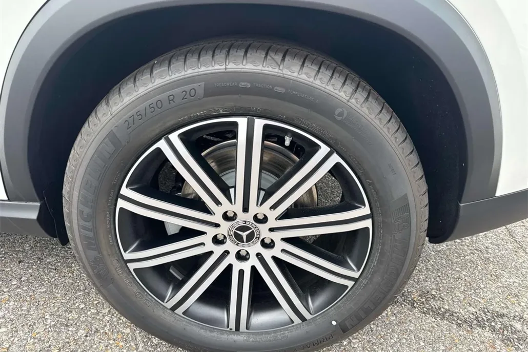 2025 Mercedes Benz GLE 350 4MATIC photo 1