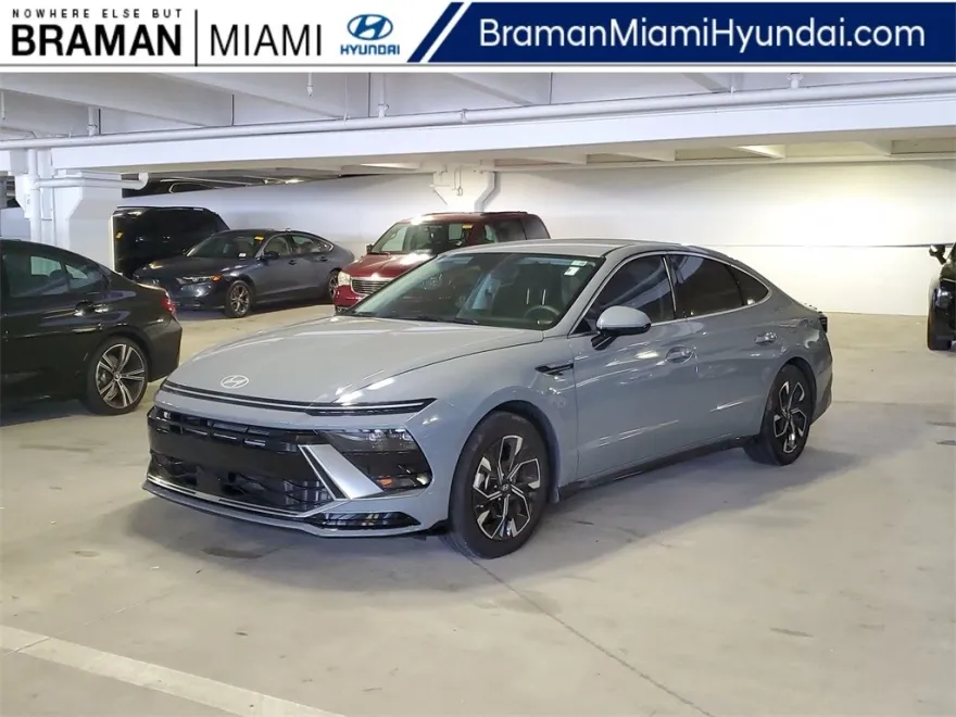 2024 Hyundai Sonata SEL photo 1