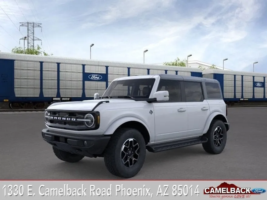 2025 Ford Bronco Outer Banks photo 1