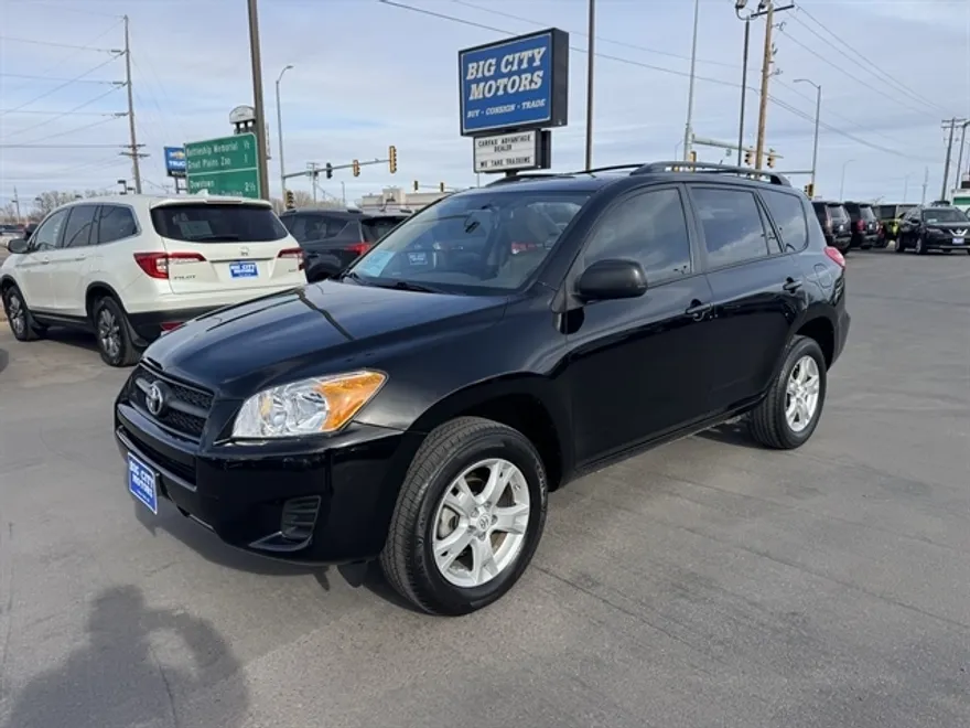 2011 Toyota RAV4 photo 1