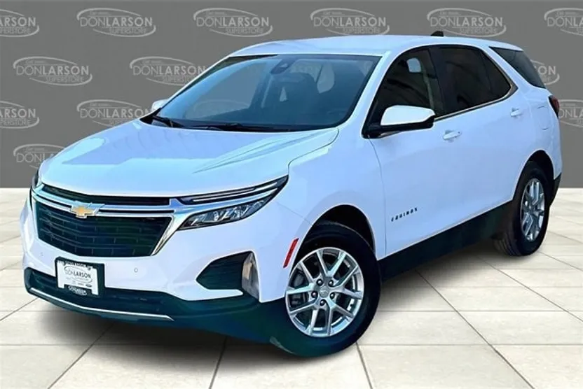 2024 Chevrolet Equinox LT photo 1