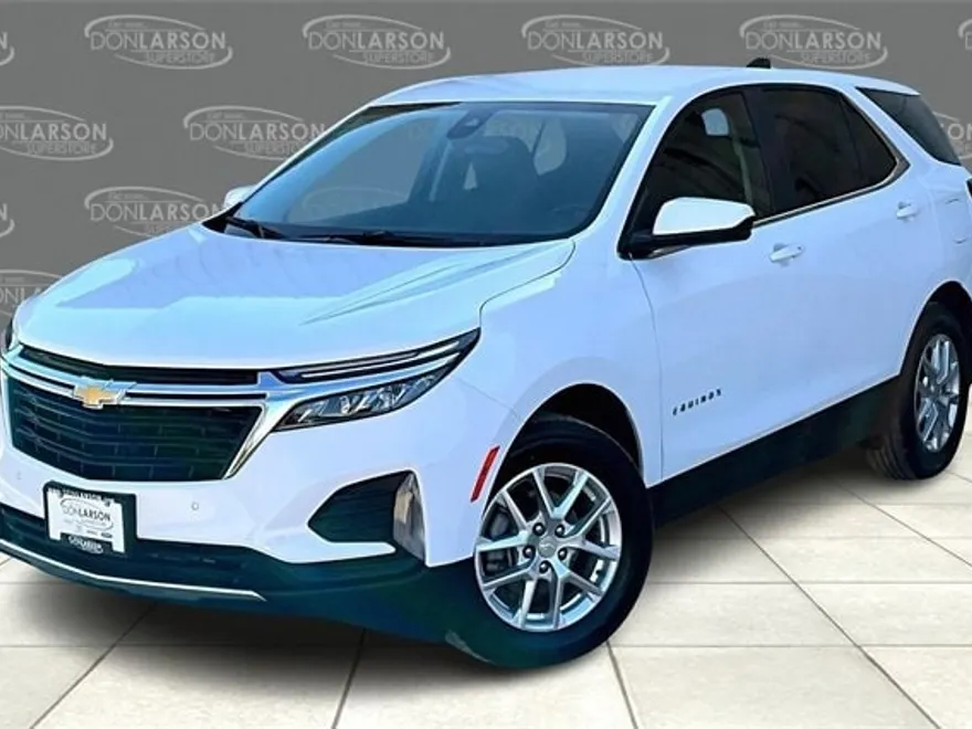 2024 Chevrolet Equinox LT photo 1