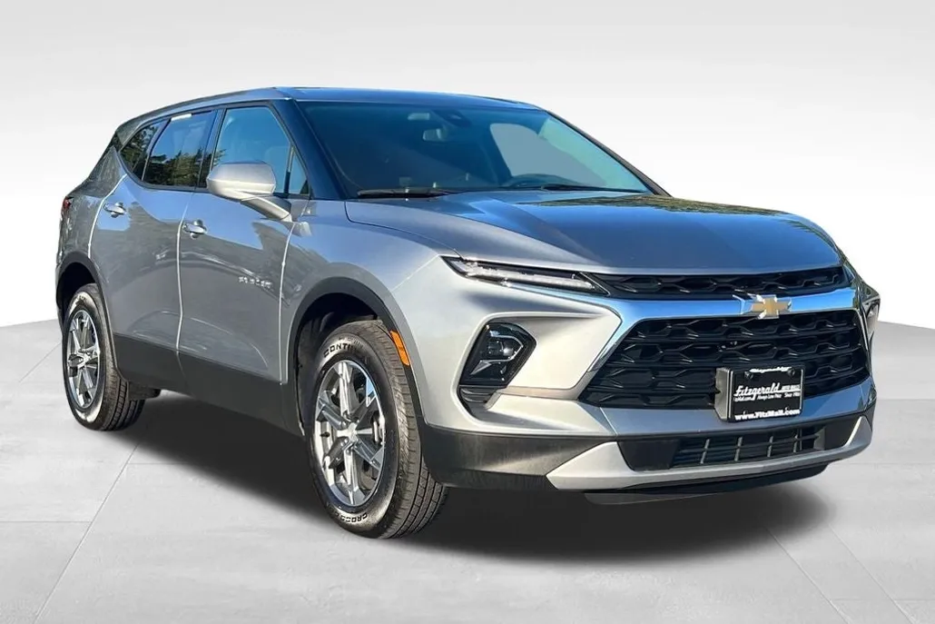 2025 Chevrolet Blazer 2LT photo 1
