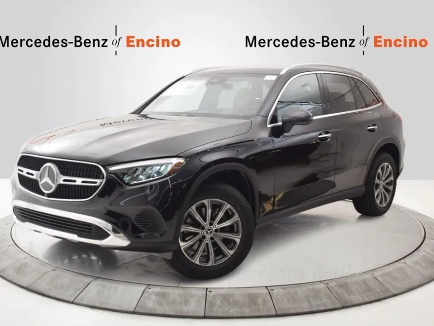 2026 Mercedes Benz GLC 300 photo 1