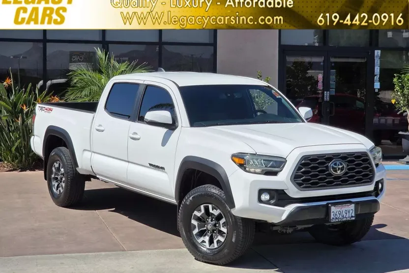 2020 Toyota Tacoma TRD photo 1